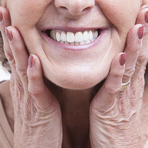 Fixed dentures vs implants
